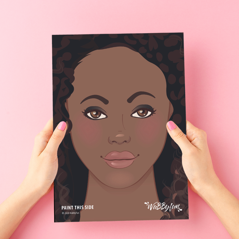 WabbyFun træningsplade øveplade til ansigtsmaling kvinde Tara forfra