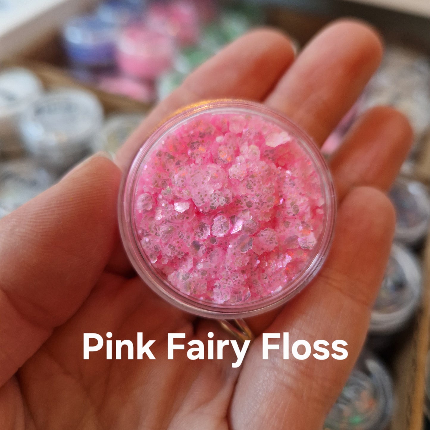 Pink Fairy Floss Glitter Cream i hånd - Fusion Body Art glitter creme med sparkle effekt til makeup og designs