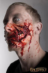 Zombie cheek fra epic effect på en model med blod og andre effekter