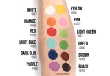 Test på hud af Diamond FX vandbaseret sminke Essential Palette med 12 farver